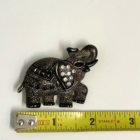 Vintage Elephant Brooch Pin Pave Rhinestone Trunk Up 2” Antiqued Silver-Tone - Picture 4 of 4